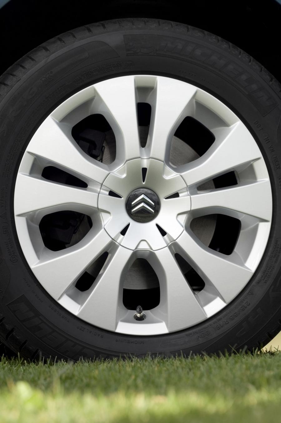  Citroen Berlingo 2009 года  (фото 37 из 72)